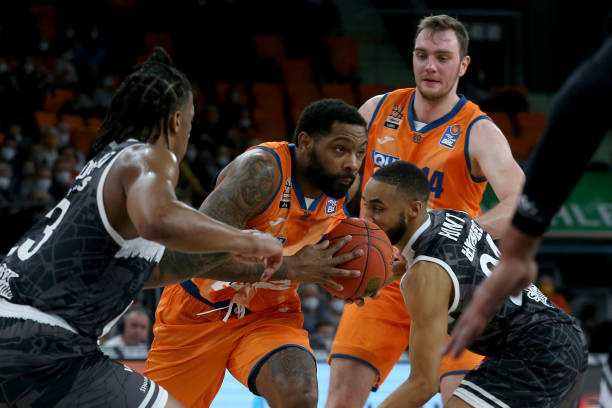 并保持对前 并保持对前