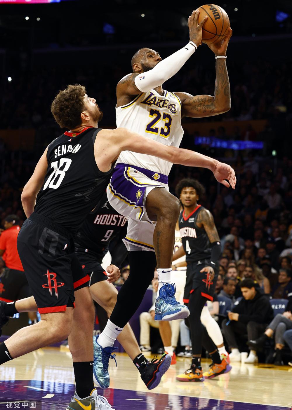 随着常规赛 随着常规赛