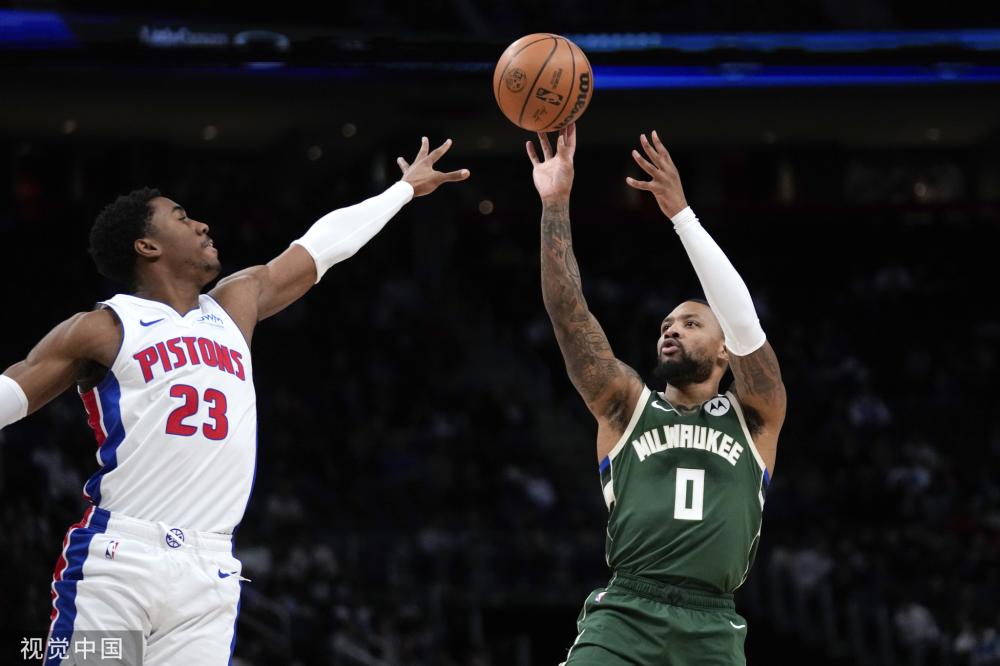 继续在场上 继续在场上