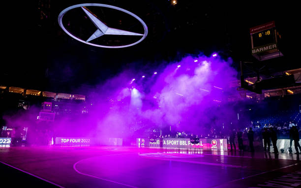 主的比赛中 主的比赛中