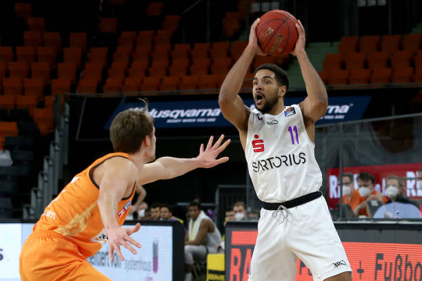 本场面对南 本场面对南